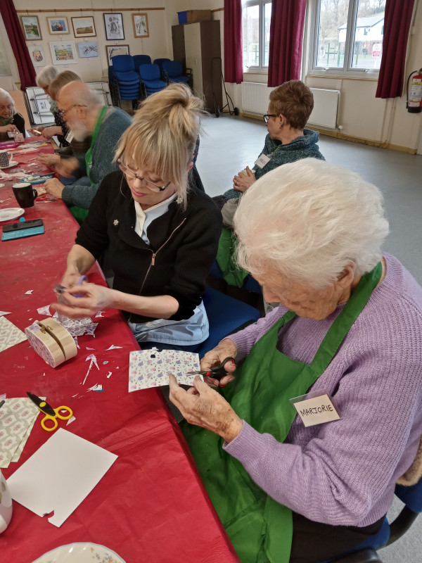 Warminster Art Group for people living with Dementia and a family carer