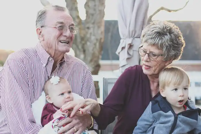 Get support from the Warminster Action Group with shopping, prescriptions or befriending