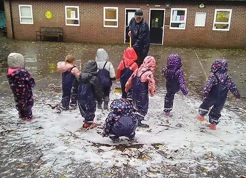 Care & education in a friendly setting for children aged 2 to 5 years