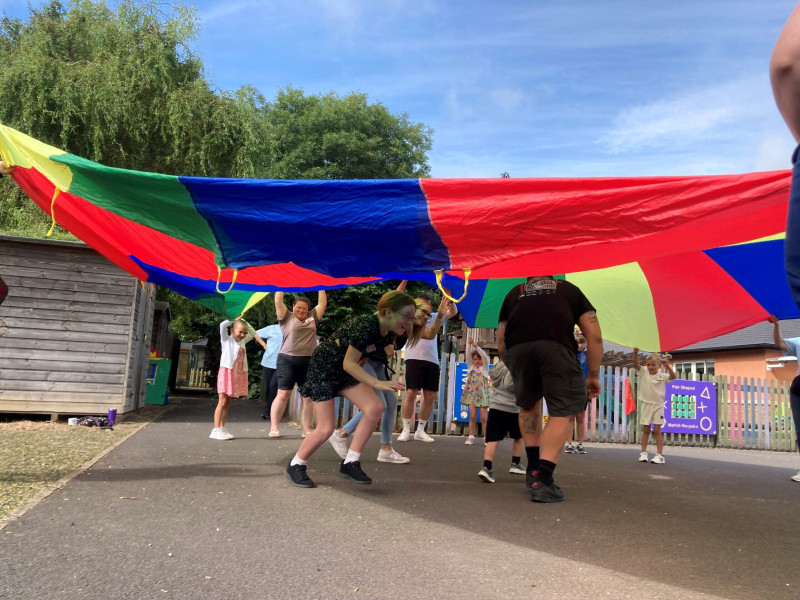 Swindon Family Programme Volunteer to help grieving children