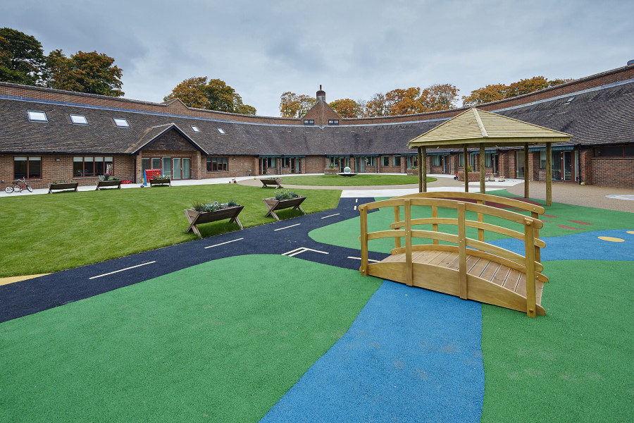Specialist Hospice Care When It Matters Most – Access Support from Naomi House & Jacksplace